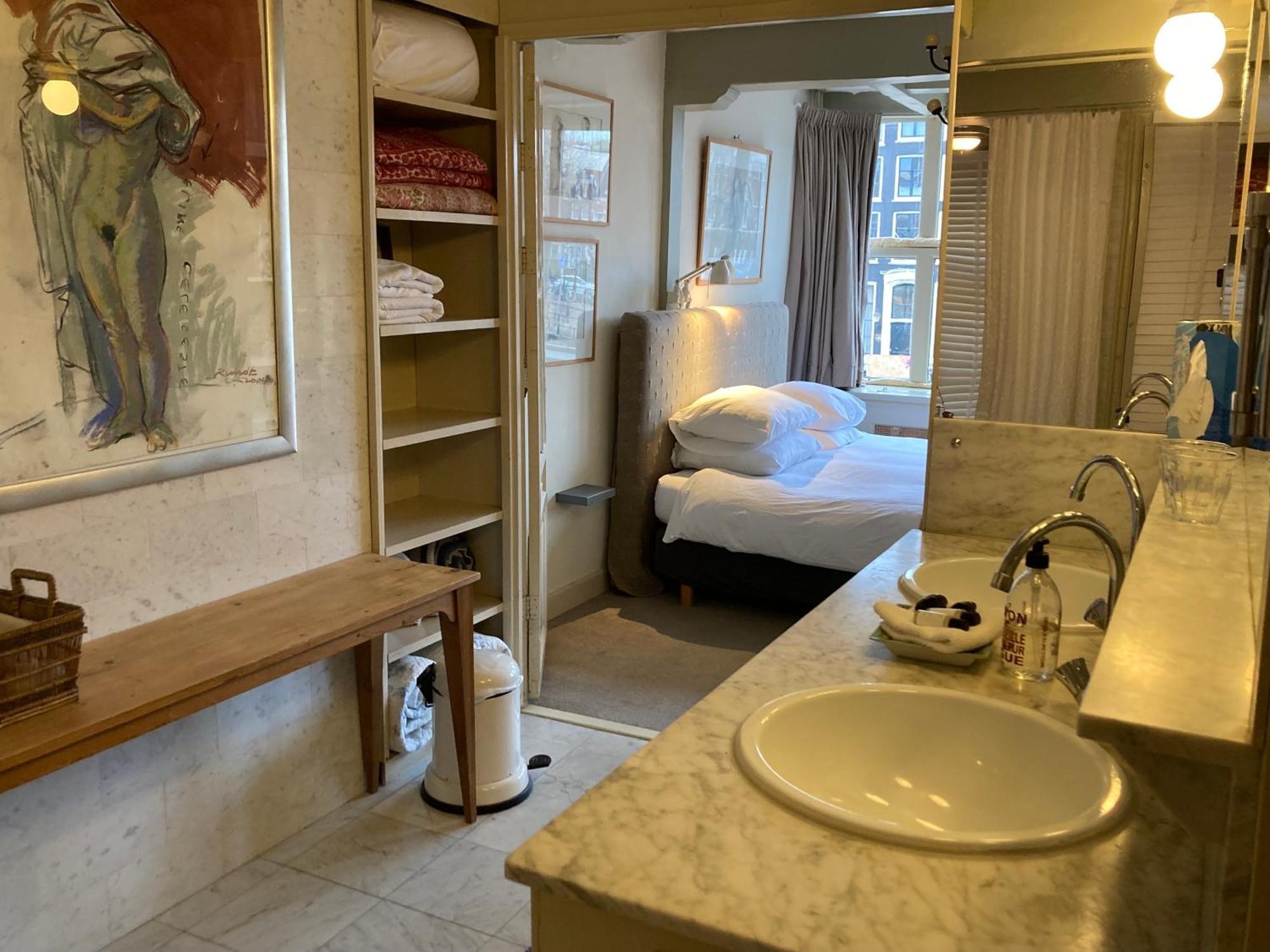 Canal Room
