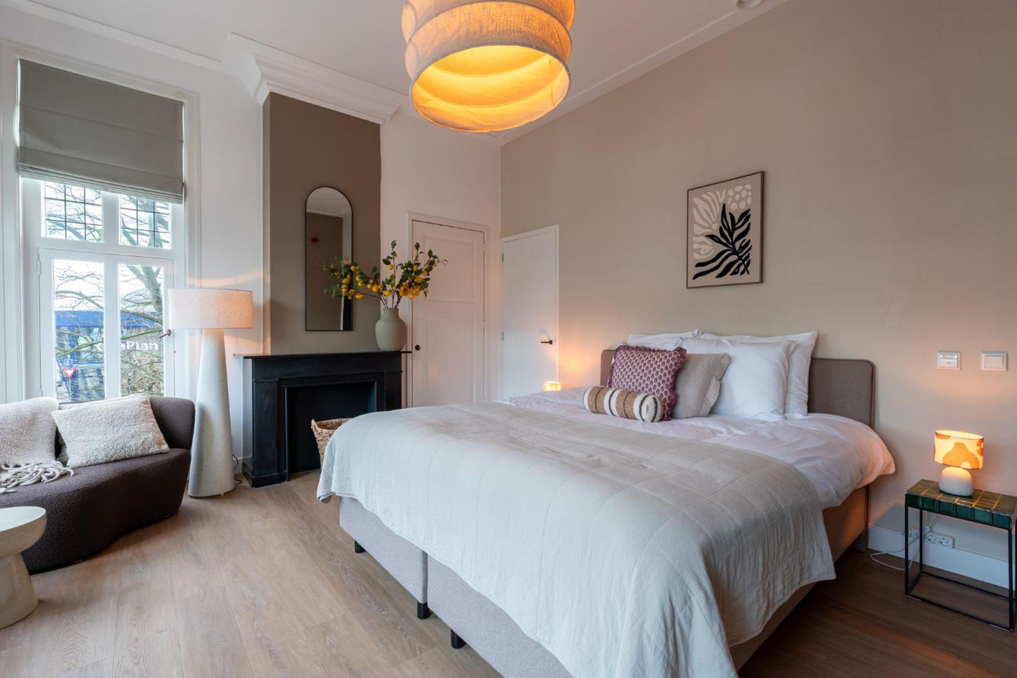 Deluxe Room,1742746188:JPEG