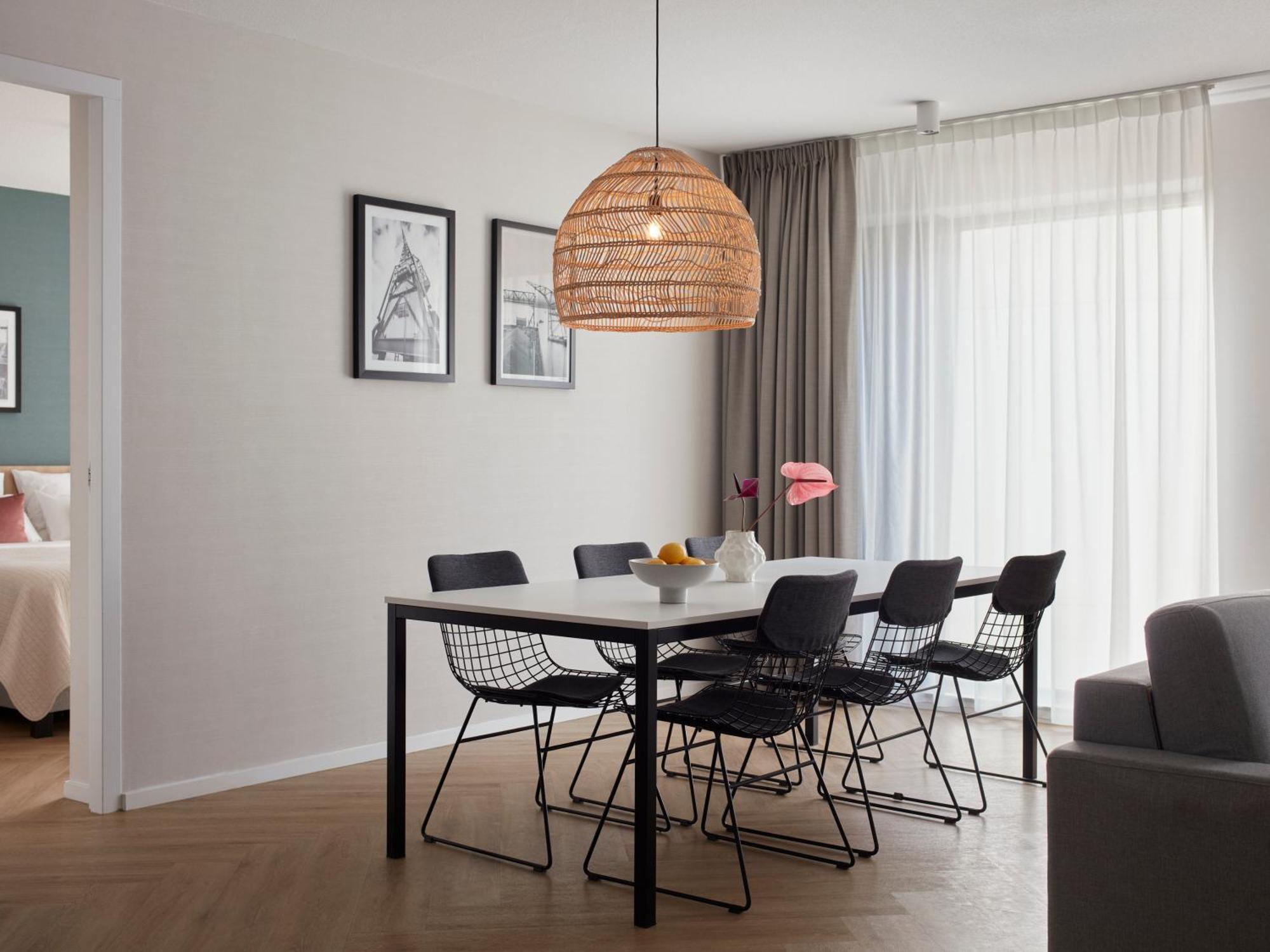 Apartamento extragrande de 1 dormitorio con sofá cama