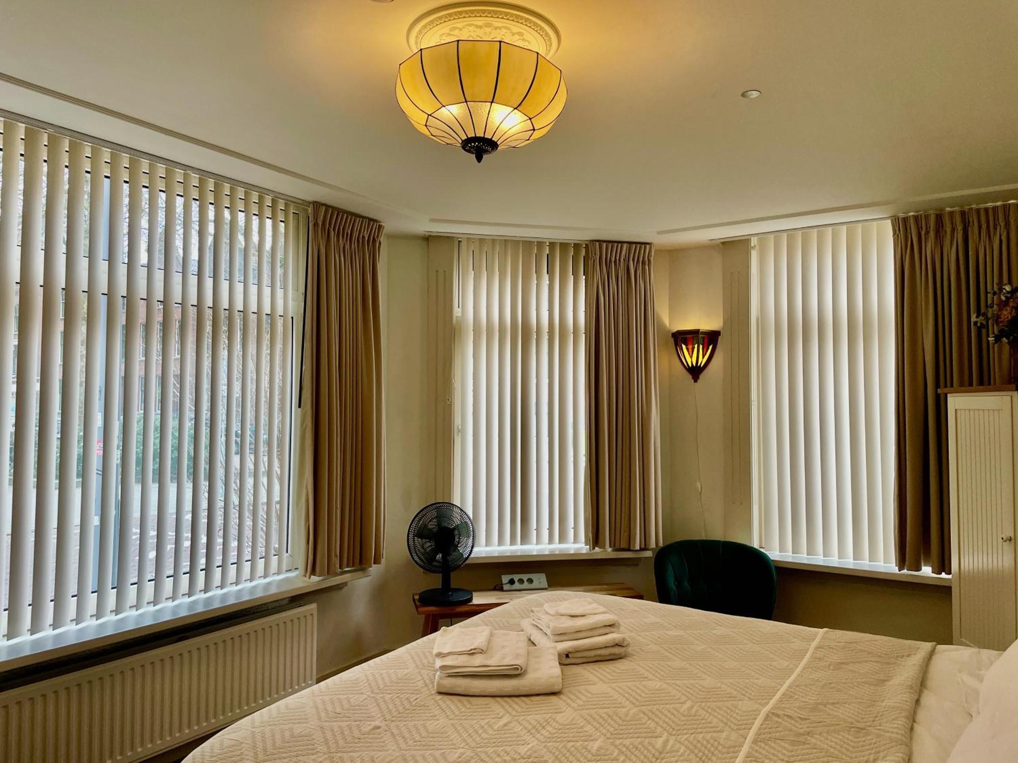 Double Room Private External Bathroom