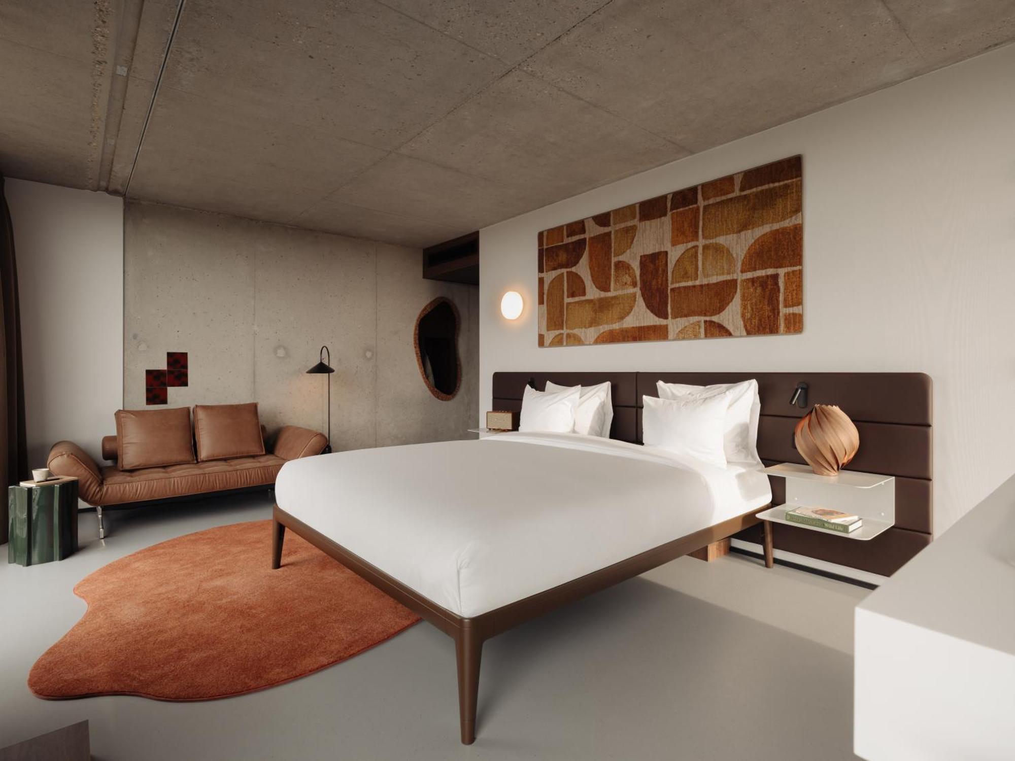Superior bath sofa
