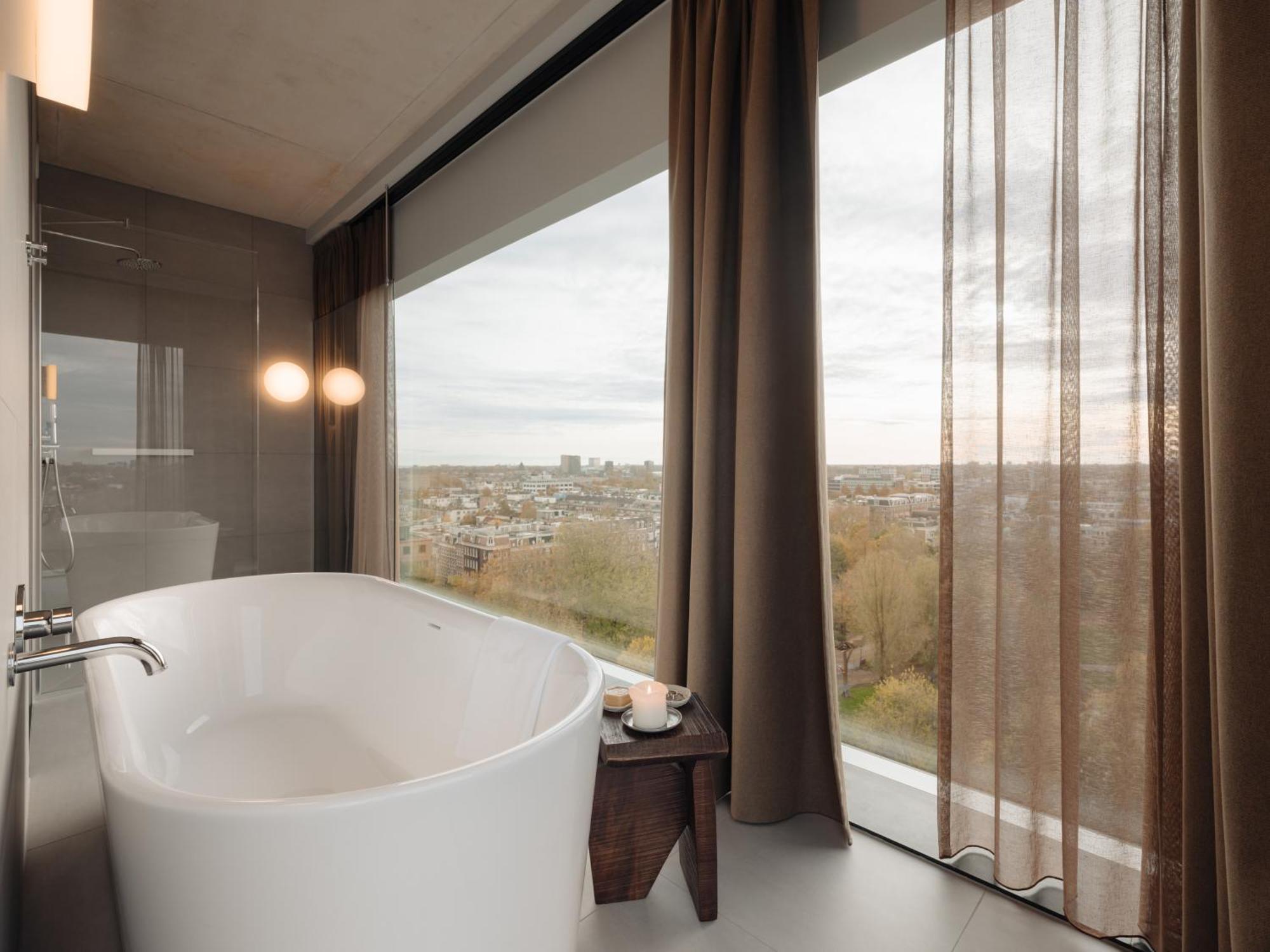 Superior bath