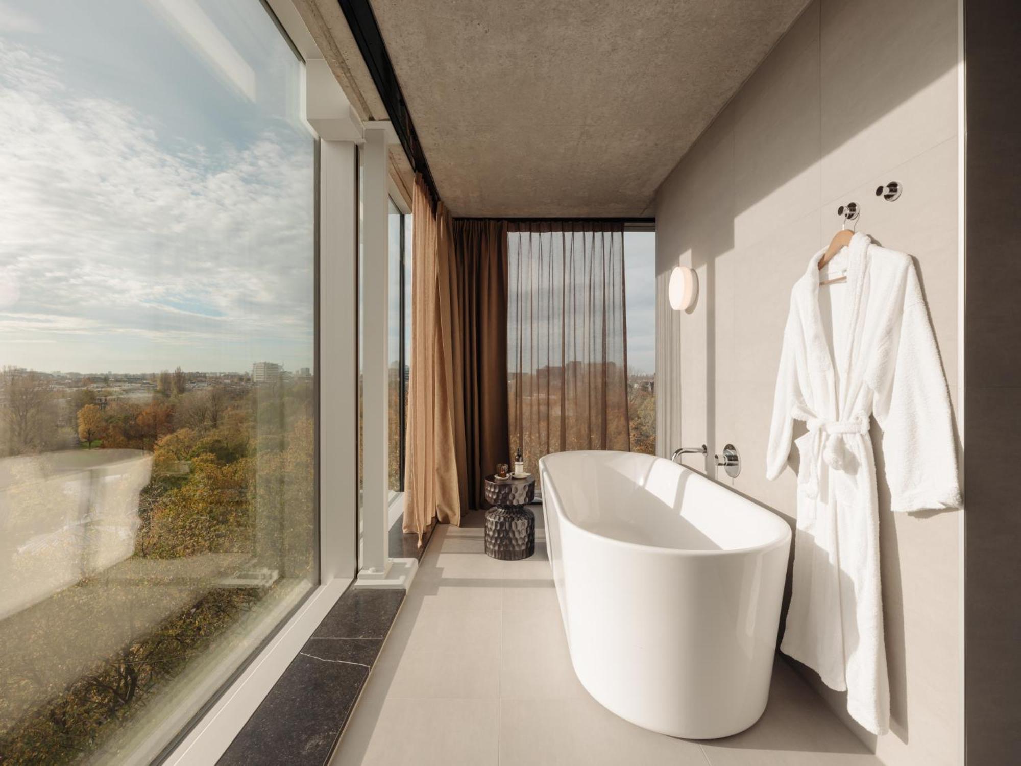 Superior bath sofa