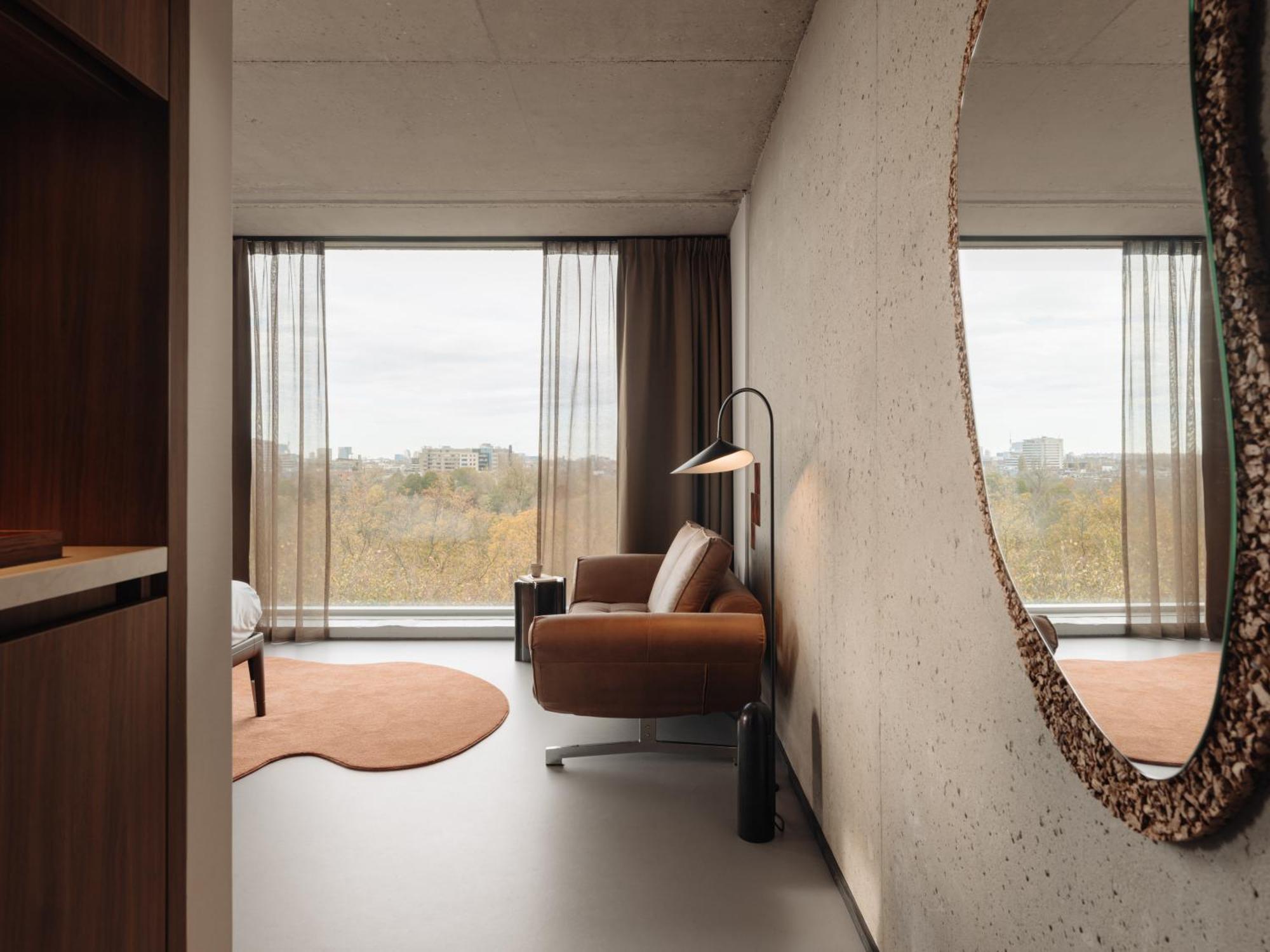 Superior bath sofa