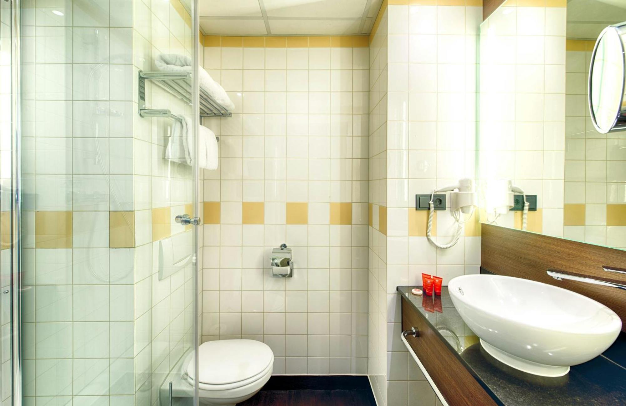 Habitación Confort con 3 camas individuales