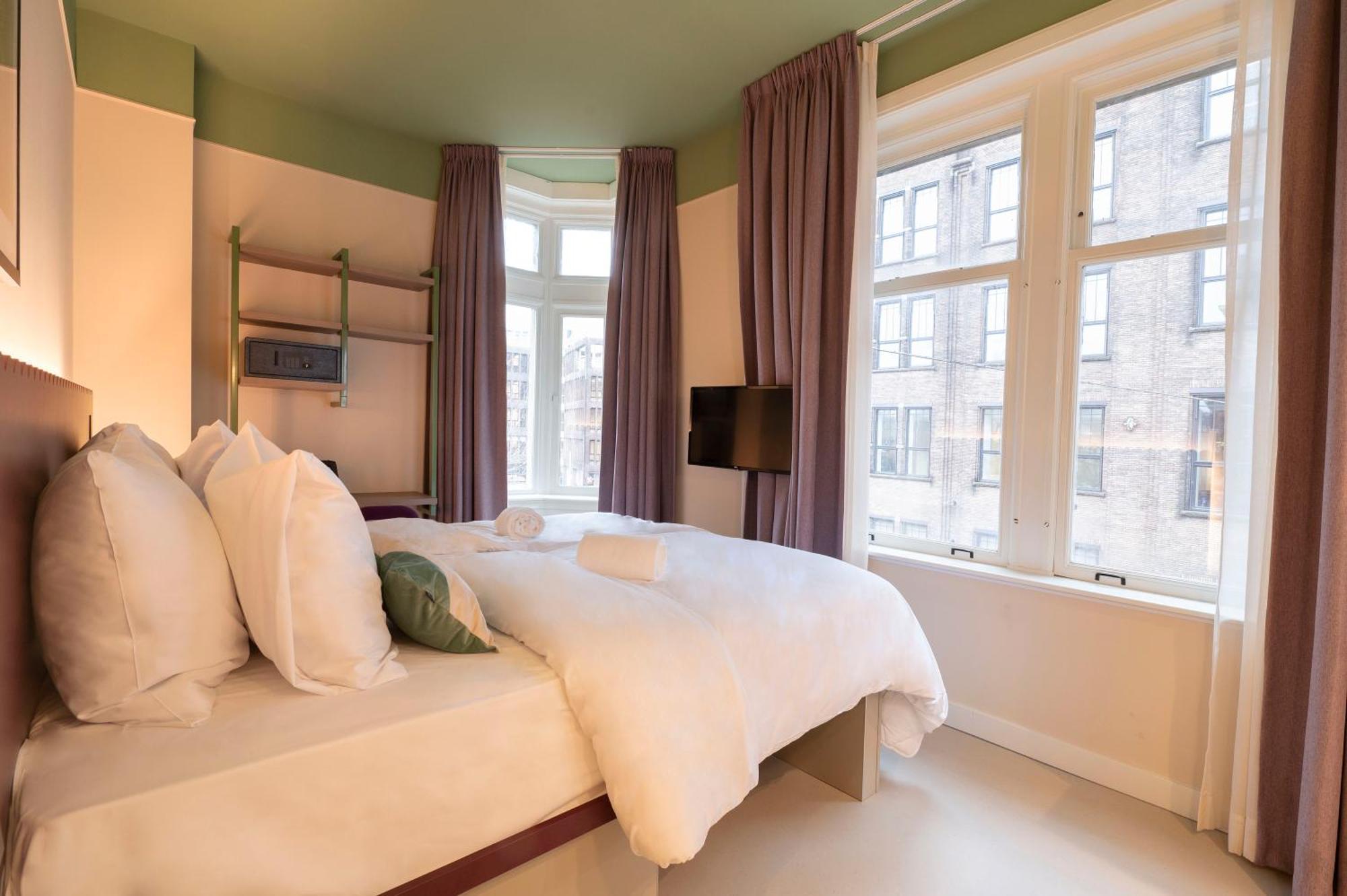 Superior Deluxe Double or Twin Room