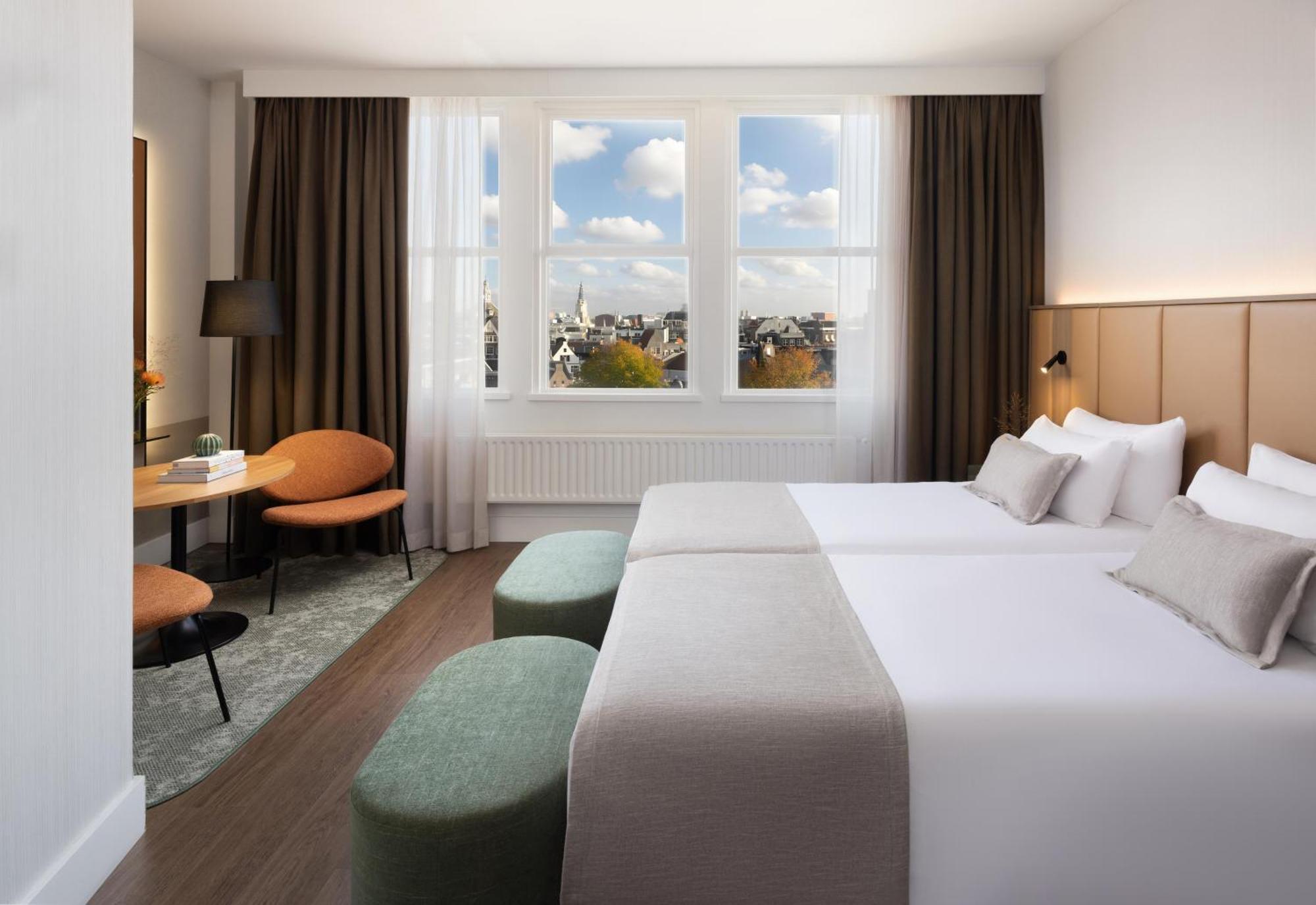 Standard Doppel-/Zweibettzimmer mit Stadtblick