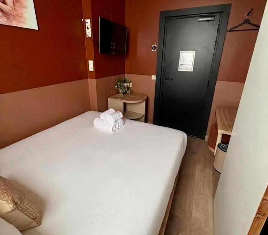 Small Double Room