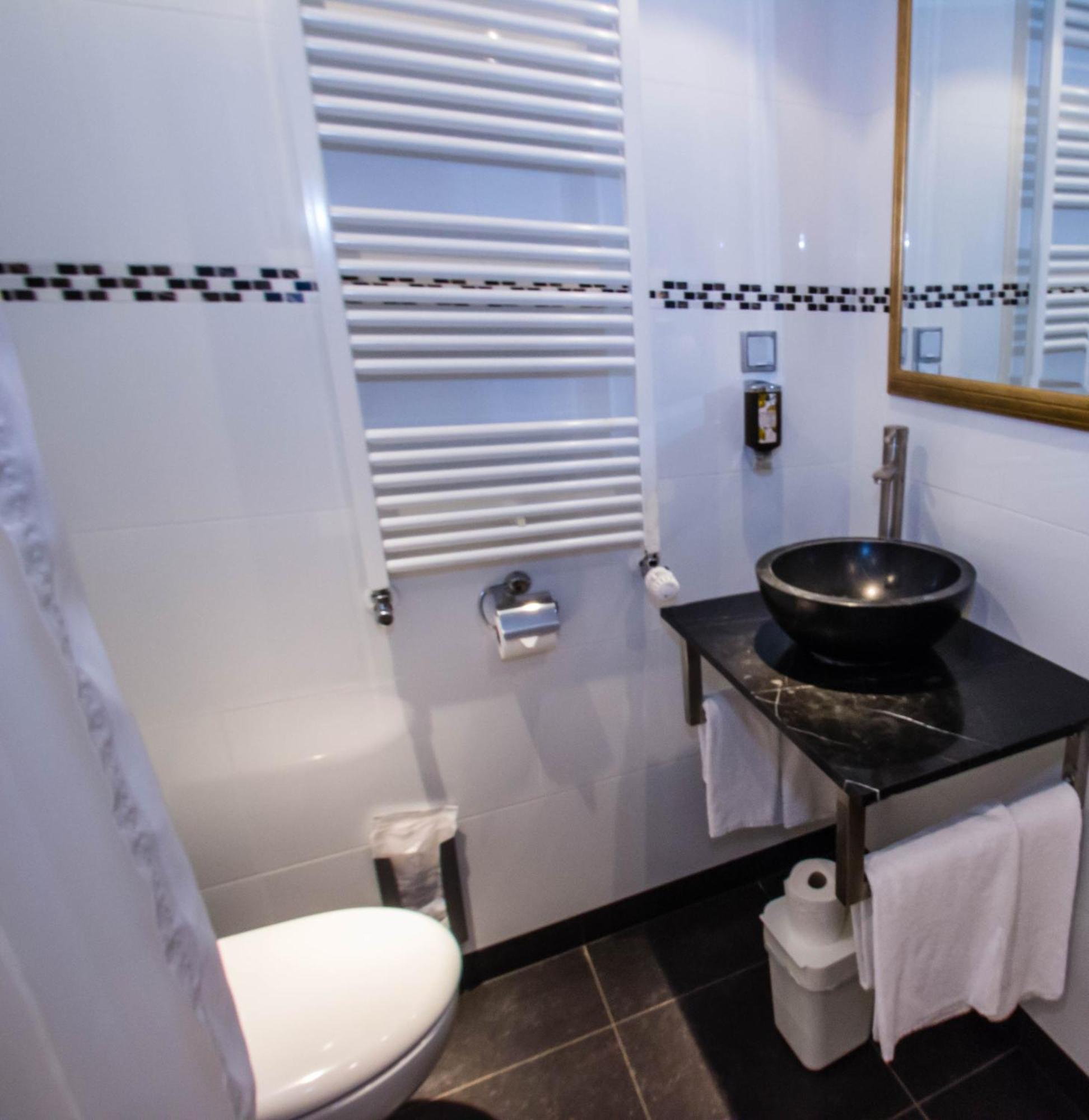 Twin Room with Balcony,328687510:JPEG