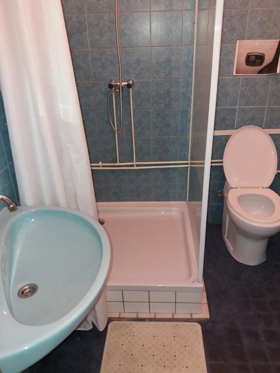 Twin Room Private Bathroom