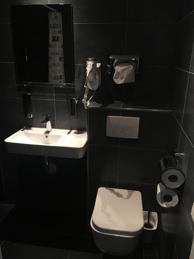 Economy Twin Room without Window