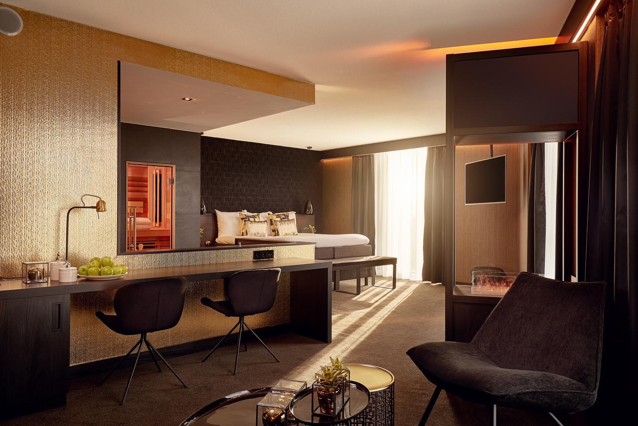 Wellness Suite Black