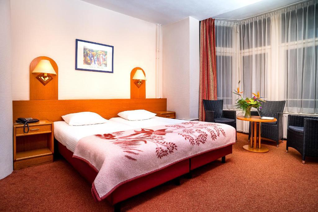 Quadruple Room,1066076377:JPEG