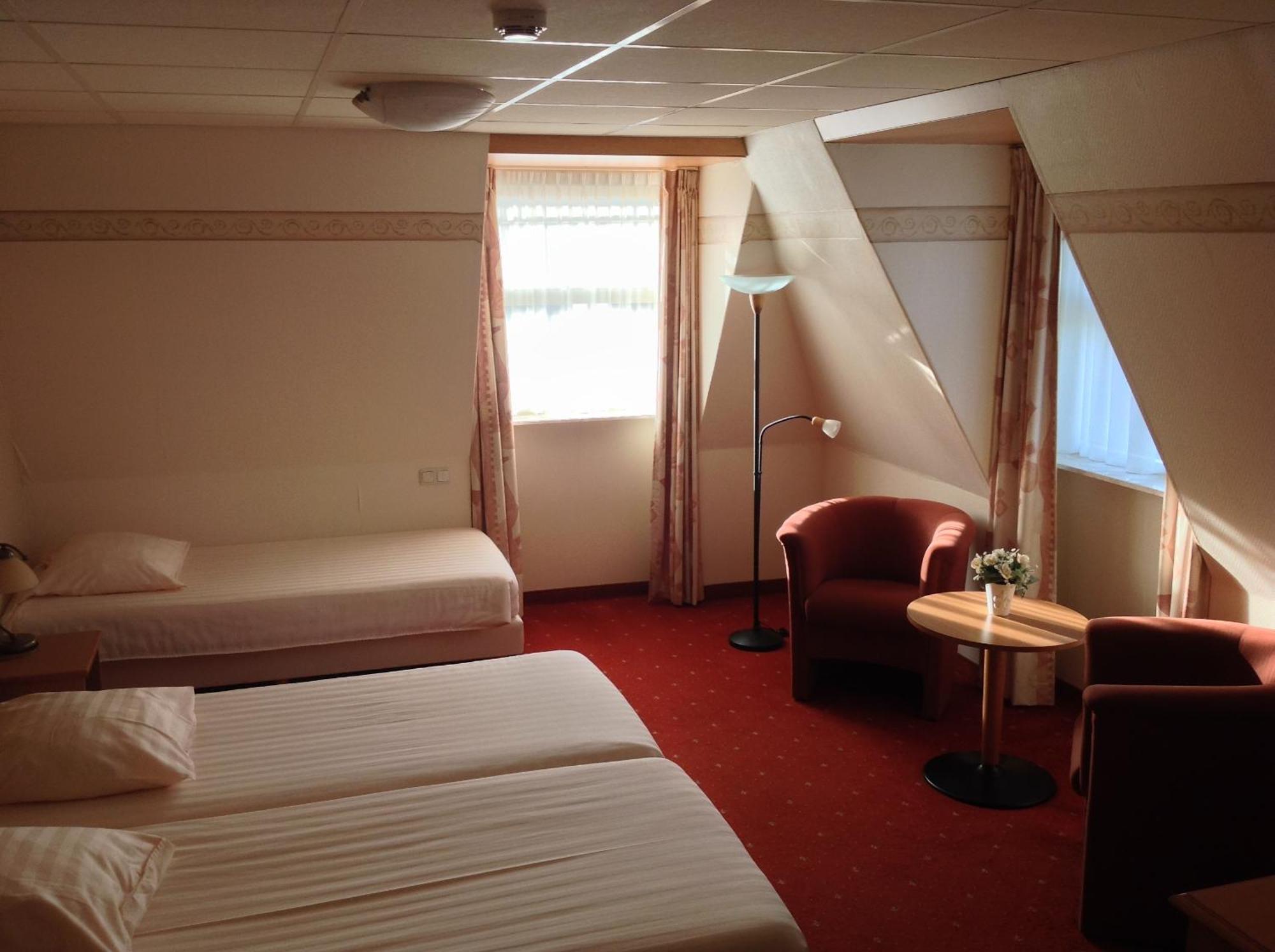 Comfort Triple Room