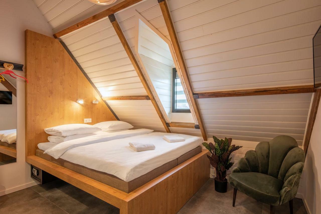 Epic Zimmer
