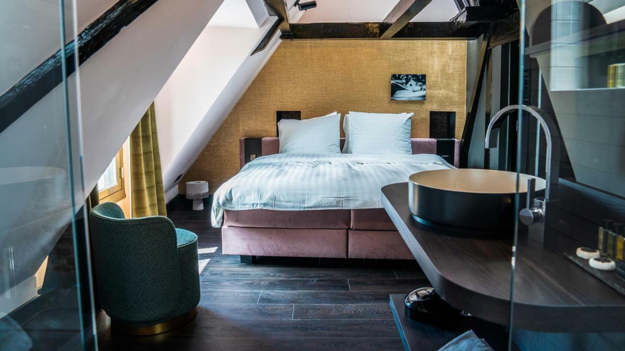 Junior Suite,817903892:JPEG