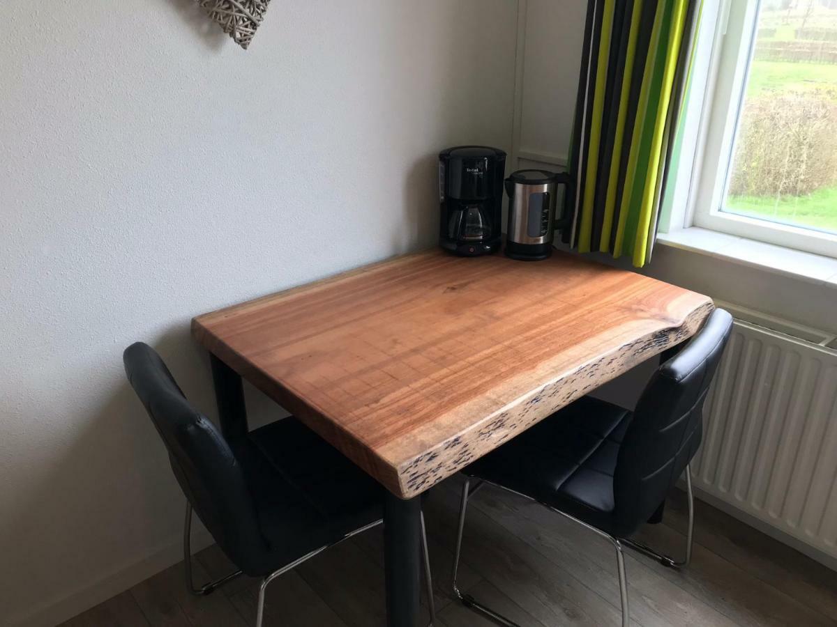 Deluxe Zweibettzimmer mit Gemeinschaftsbad