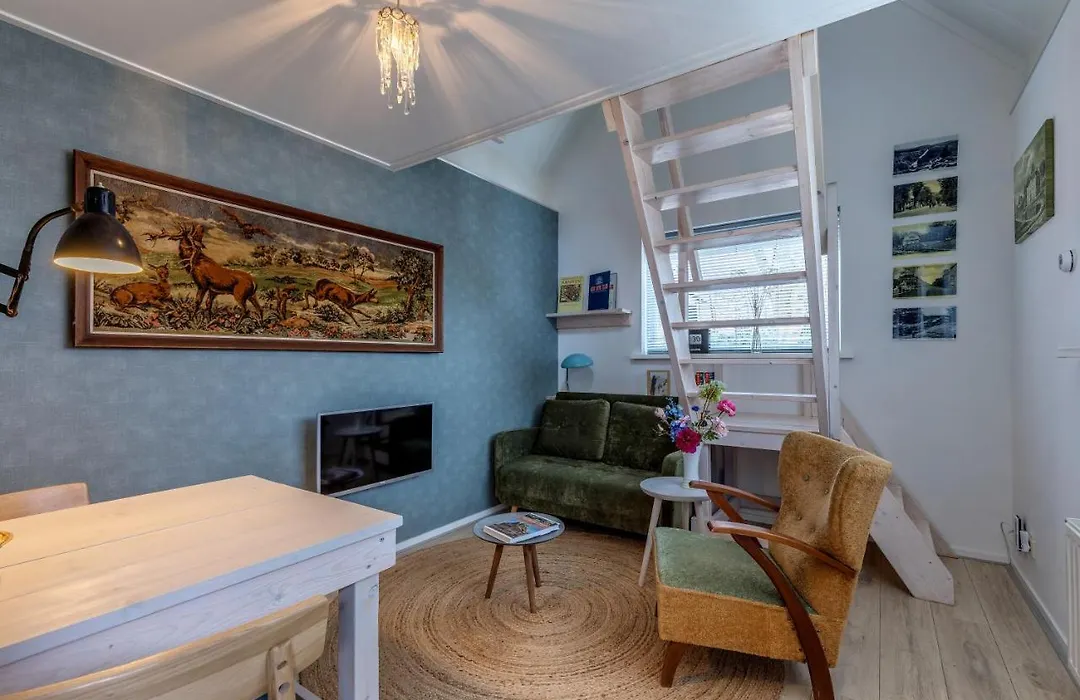 B&B Larenstein logeren in een tiny house-1