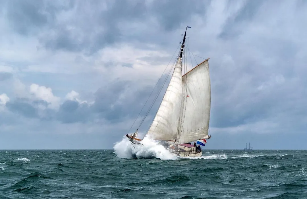 Zeilschip De Vrouw Dina-1