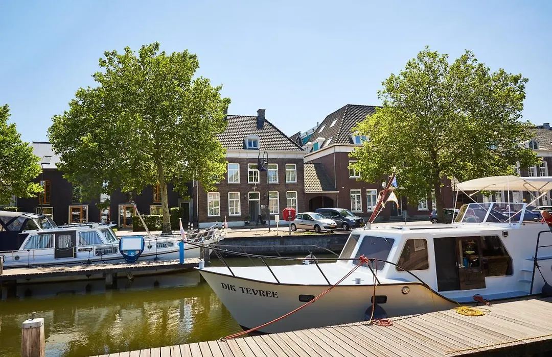The Yard hotel Zuidkade-1