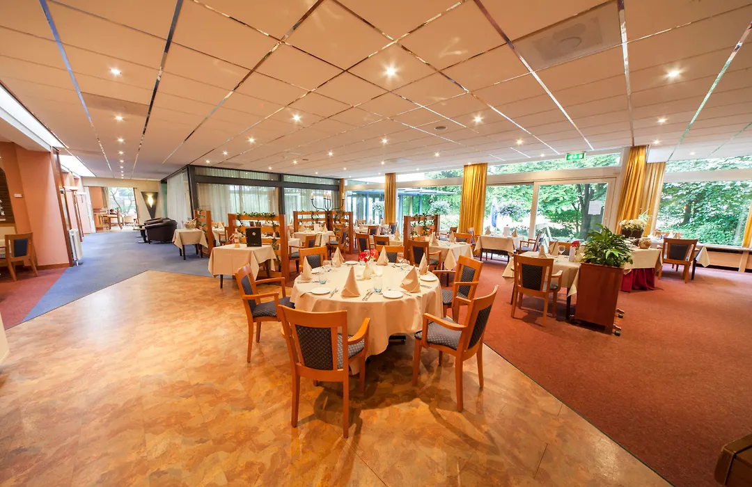Fletcher Hotel-Restaurant Paasberg-1