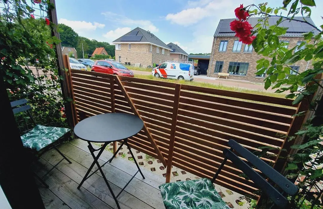 B&B Biej' oons tuus-1