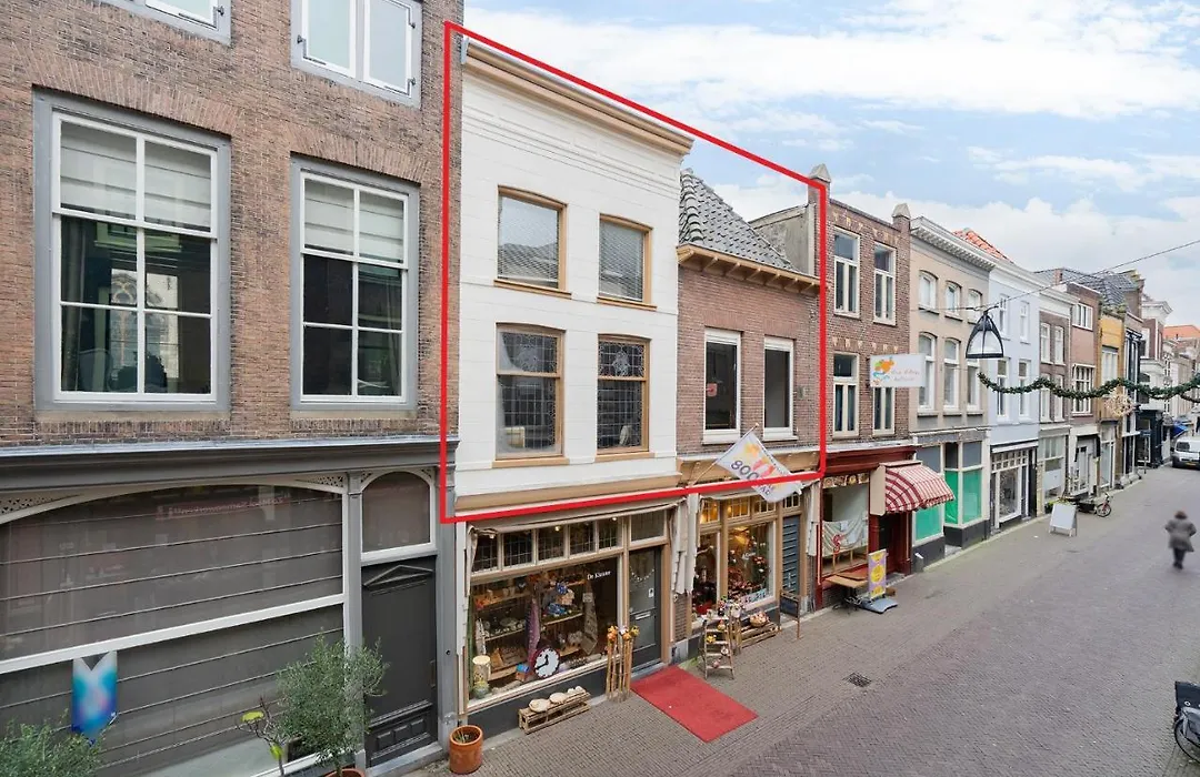 Voorstraat-Straatzicht Boven-1
