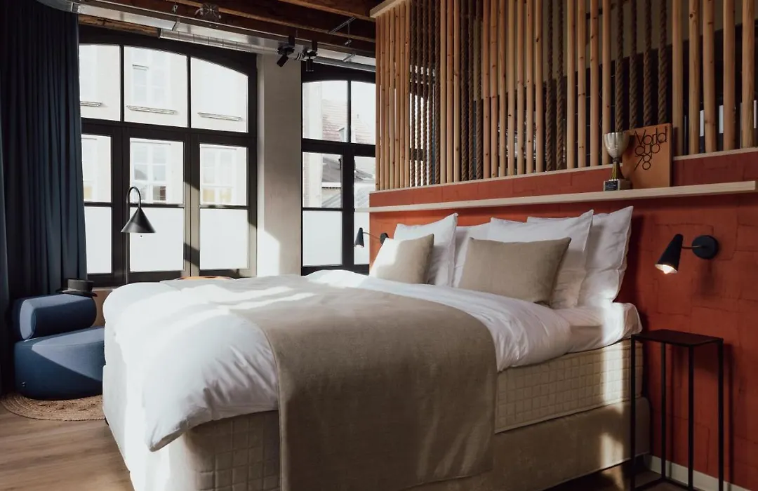 Cousins Boutique Hotel-1