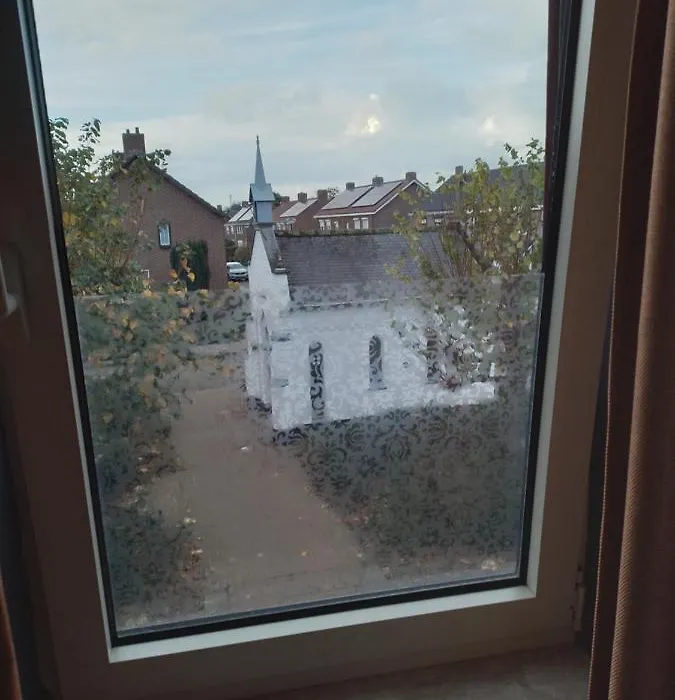 Bed En Breakfast Met Patio En Kippen-1