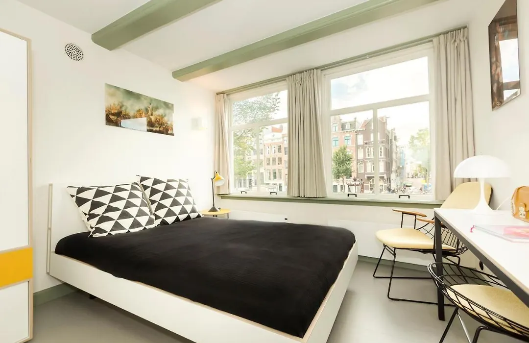 The Red Ox - Super Central Canal View Rooms-1
