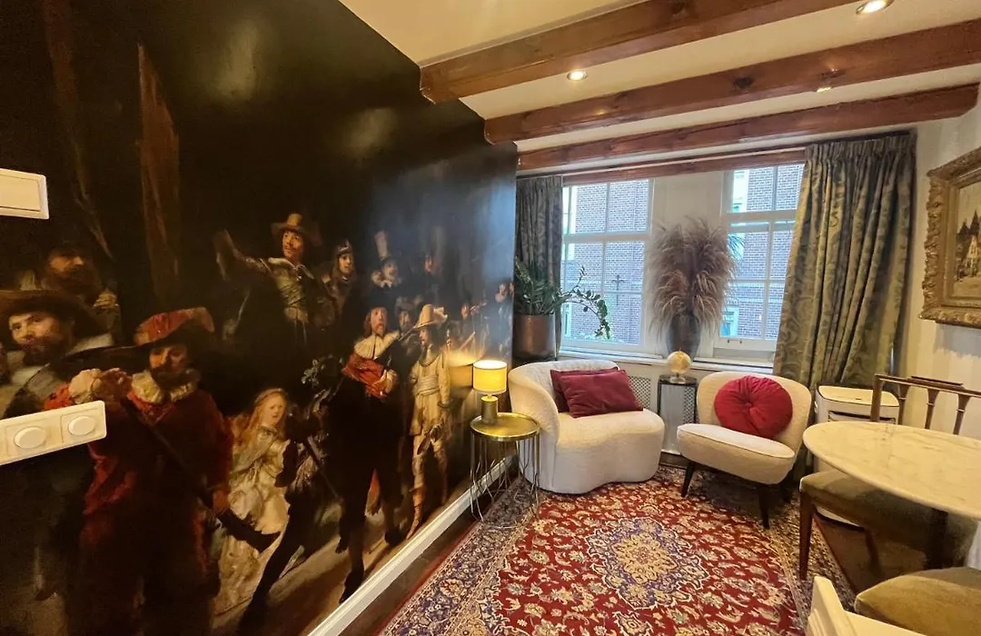 The Smallest Hotel In Amsterdam-1