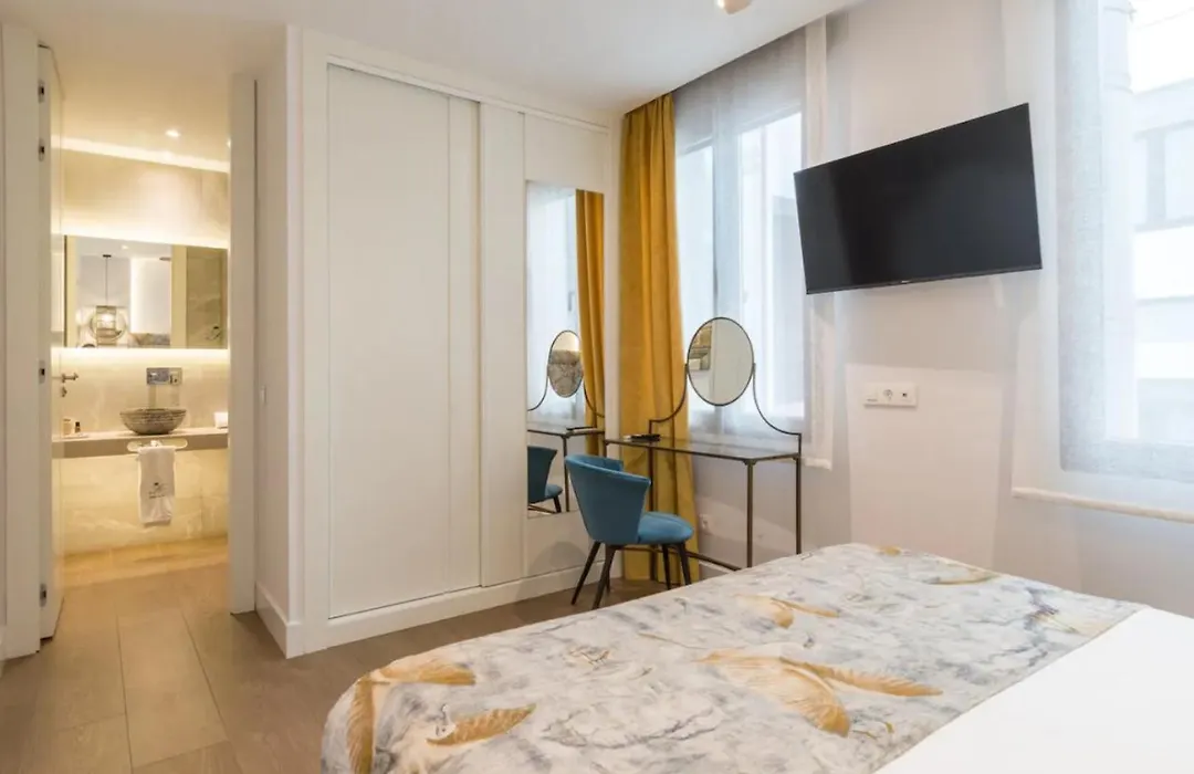 Luxury Apartment 3-Bedrooms Nostalgie-1