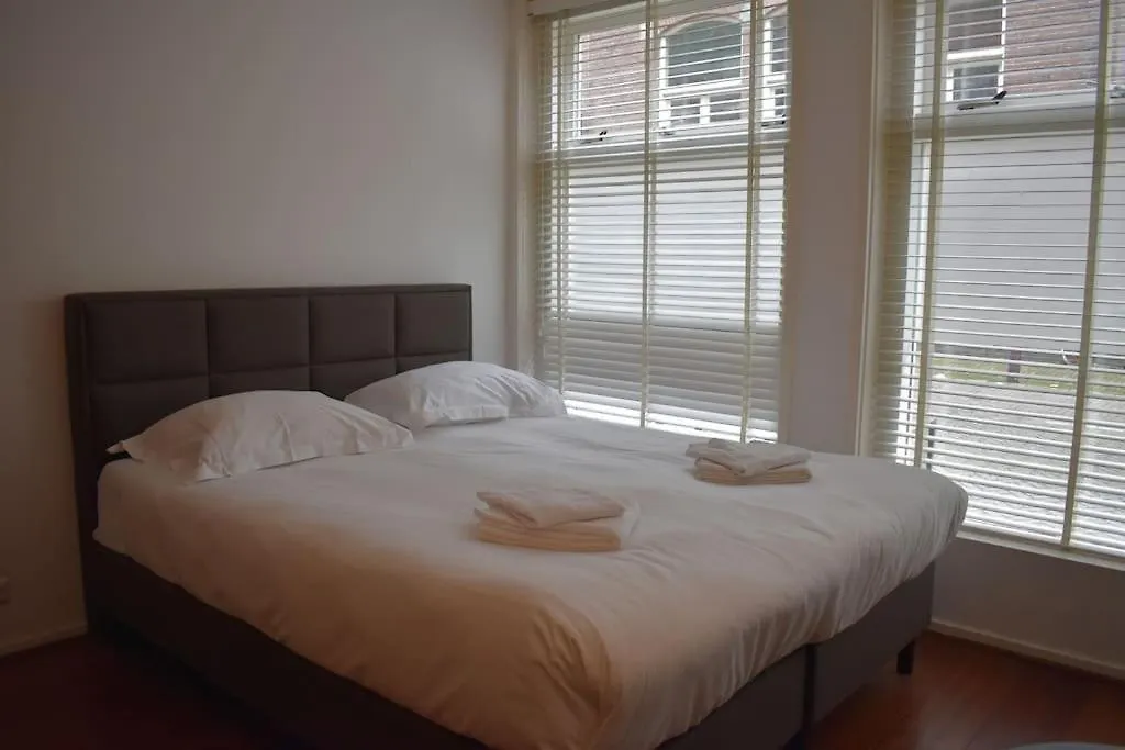 New 4P Renovated Apartment @Best Location Jordaan-1