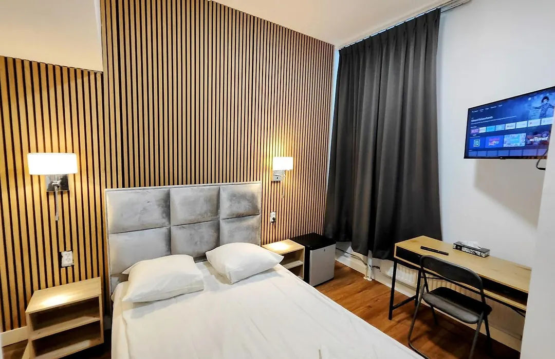 Hotel Holland Lodge-1