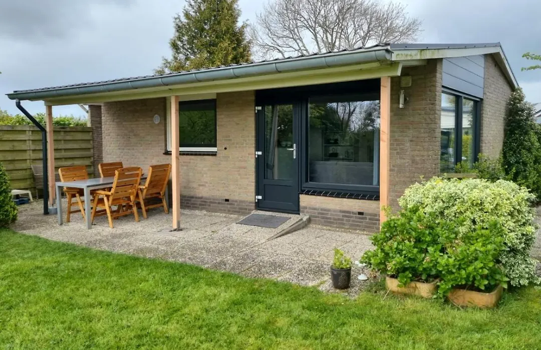 Beachbungalow aan IJsselmeer 39 26-1