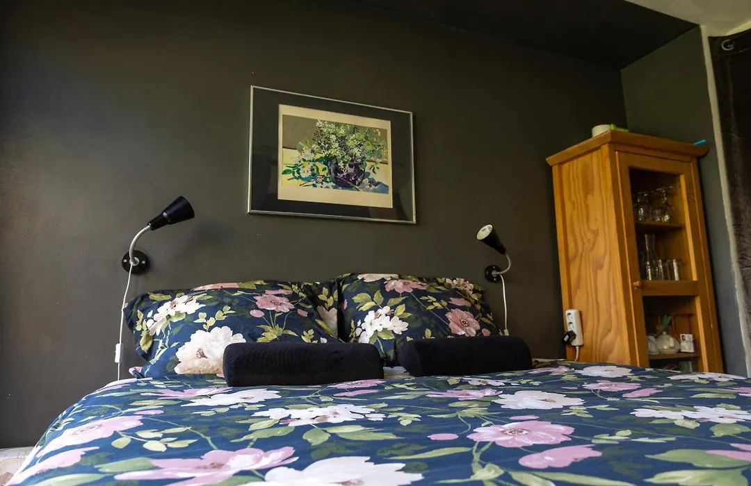 Bed & Breakfast 28 Appartement Met Prive Tuin-1
