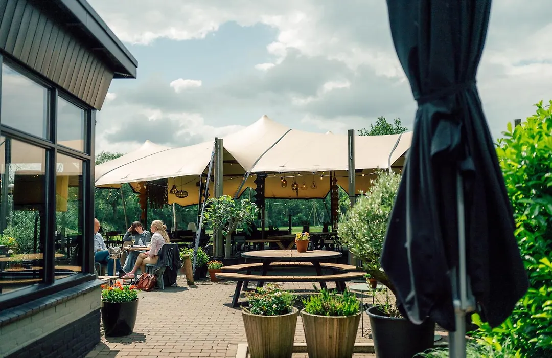 LUDIEK eten en slapen-1