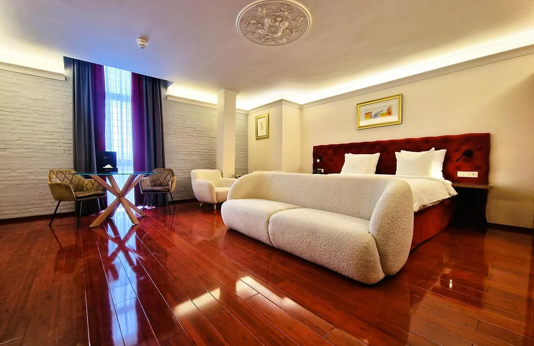 Chasse Residency Hotel-1
