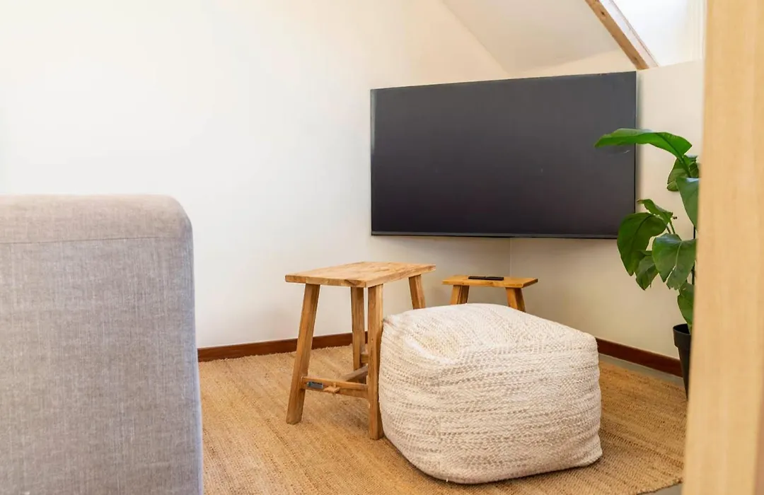 Van Heeckeren Apartments&Suites Buren-1
