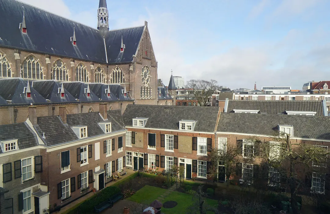 Easyhotel The Hague City Centre-1