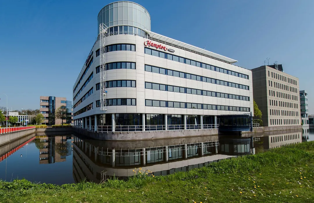Hampton By Hilton Amsterdam Airport Schiphol-1