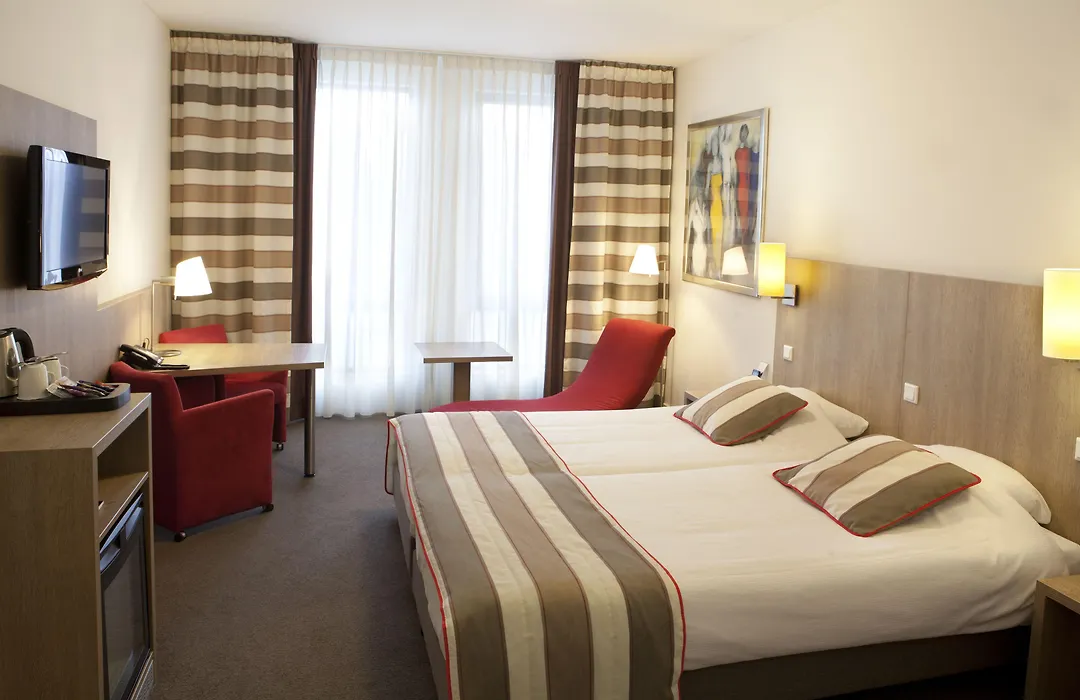 Skotel Amsterdam, Hotelschool The Hague-1