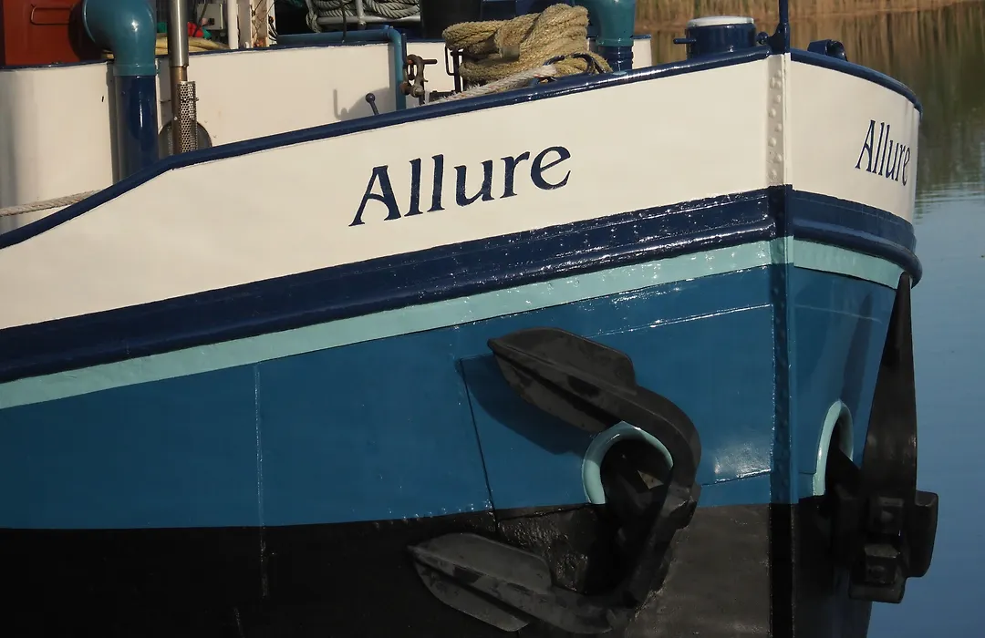 Hotelboat Allure-1