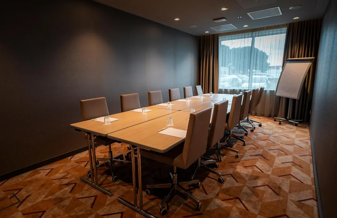 Holiday Inn - Eindhoven Airport By Ihg-1