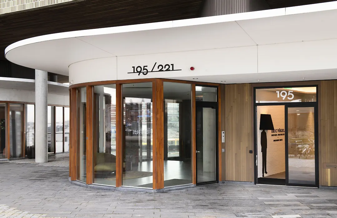 Eric Voekel Boutique Apartments - Riverfront Suites-1