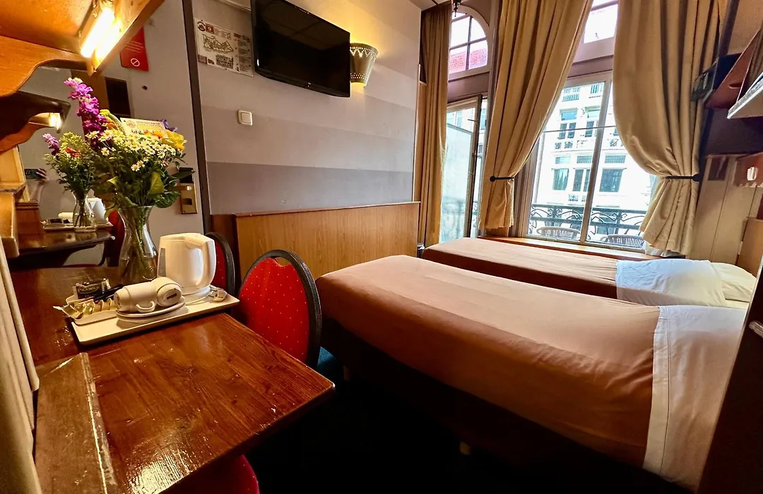 Nadia Hotel-1