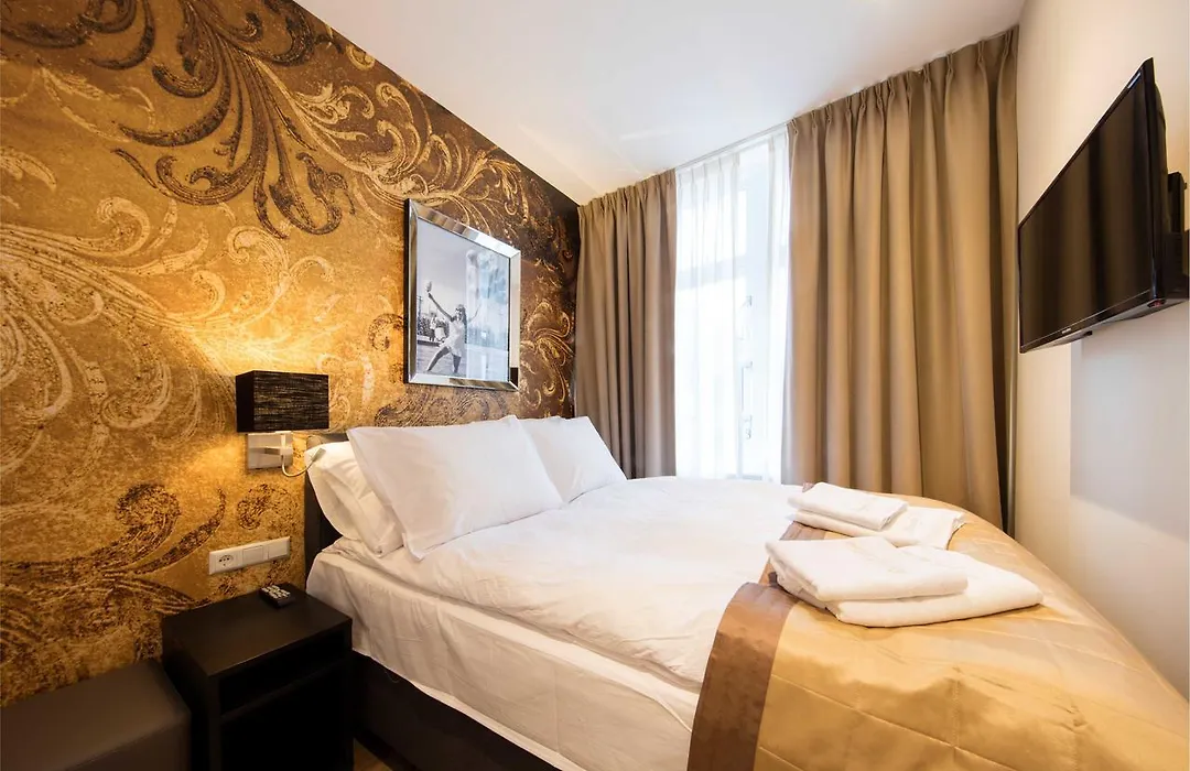 Royal Plaza Hotel Amsterdam-1