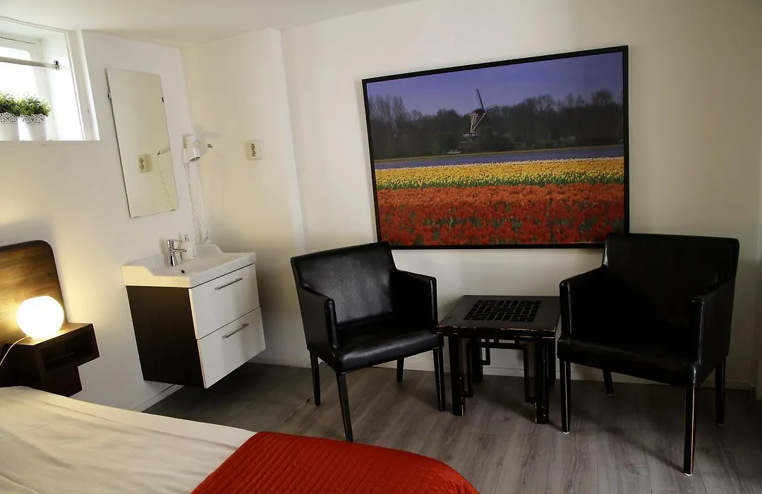 Budget Rooms Doppenberg-1