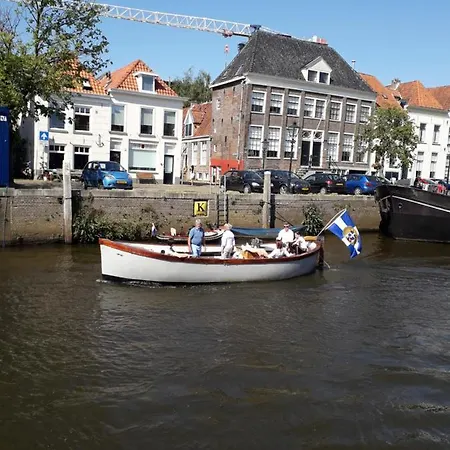 Thorbecke Canal View 45M2 Loft-2