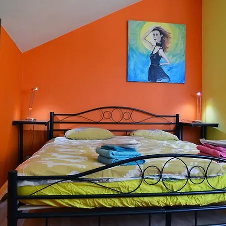 Harry'S Home Tiel Bed & Breakfast-3